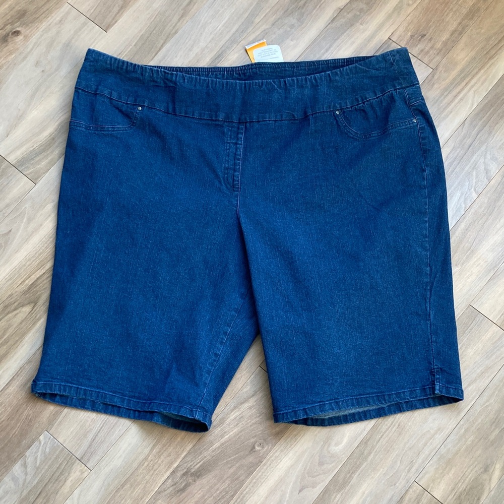 Ruby Rd. Jean Short pull on indigo denim with slimming contour waistband 24W - Picture 6 of 16